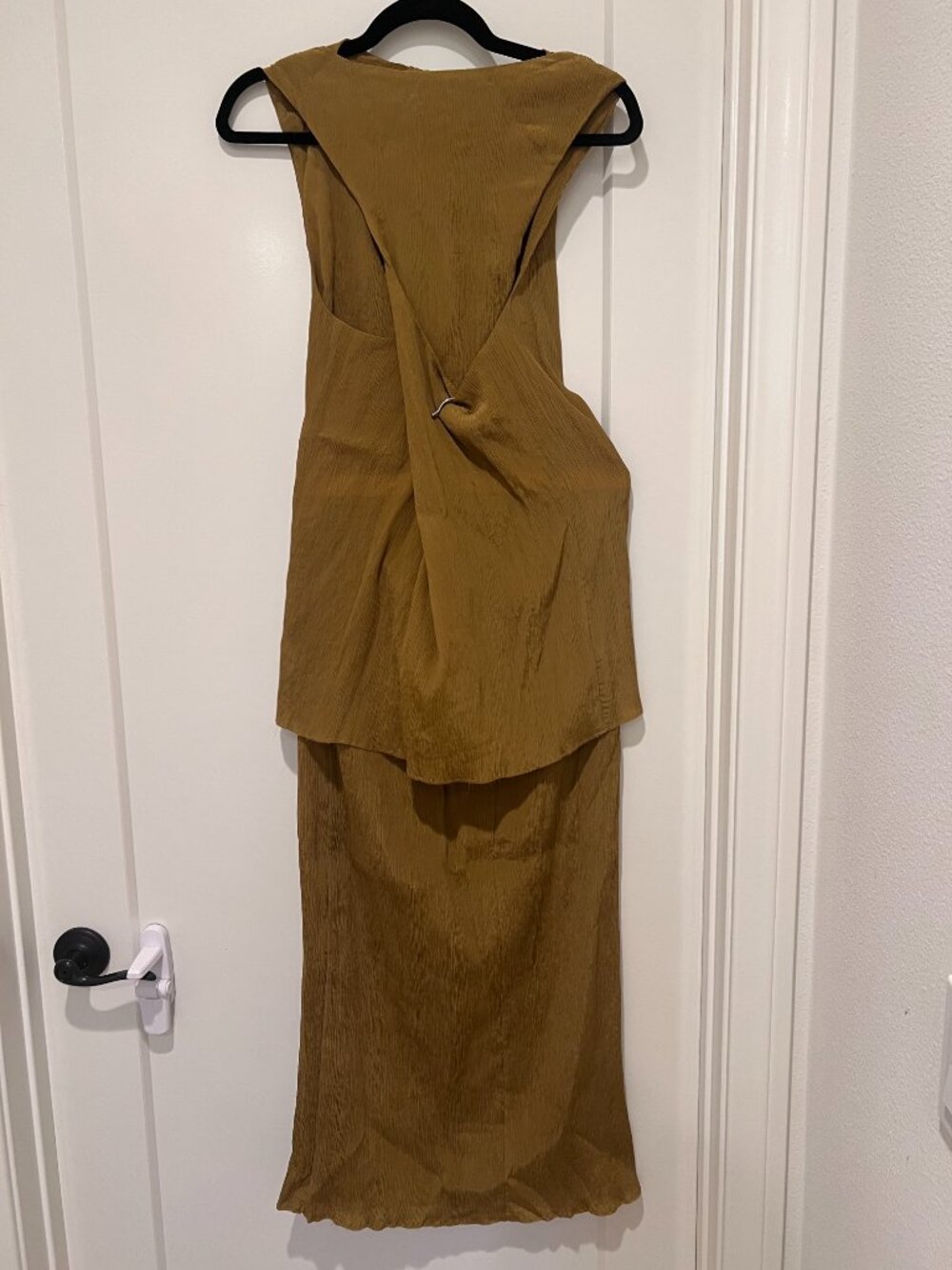 COS Cupro Silk Mix Plisse Top and Pleated Midi Skirt Set - Picture 3 of 6